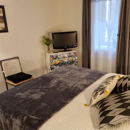 Au Vieux Sechoir Oda ve Kahvaltı 3*