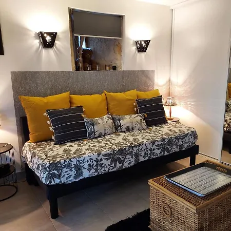 Au Vieux Sechoir Bed & Breakfast